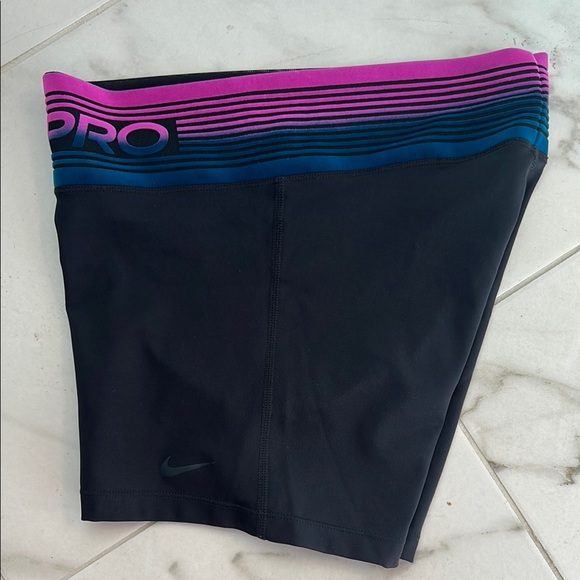 Nike Pro Black Spandex Shorts - Picture 6 of 7